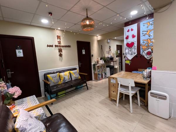 AMU Dreamhouse 阿木旅舍 : photo 1 de la chambre chambre quadruple - vue sur jardin