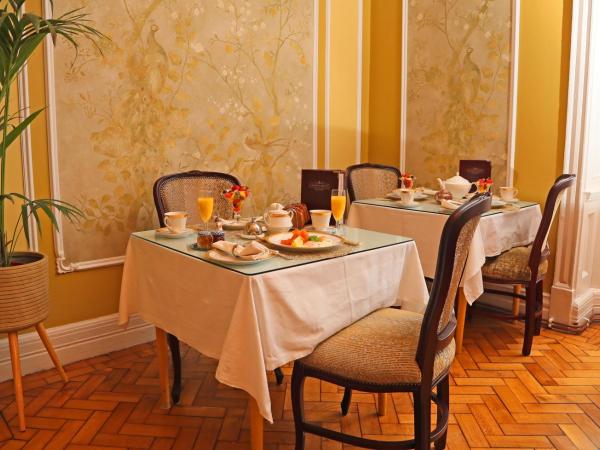 Kilronan House : photo 7 de la chambre chambre double avec salle de bains privative