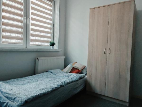 Tanie spanie przy Malcie - Zameldowanie bezobsługowe - : photo 3 de la chambre chambre double avec salle de bains commune