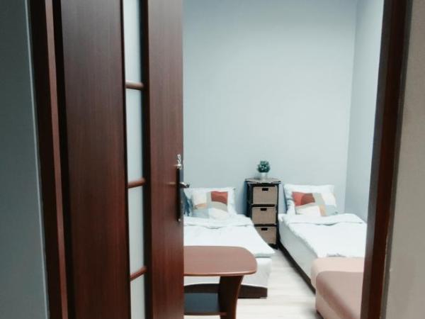 Tanie spanie przy Malcie - Zameldowanie bezobsługowe - : photo 6 de la chambre chambre familiale avec salle de bains commune