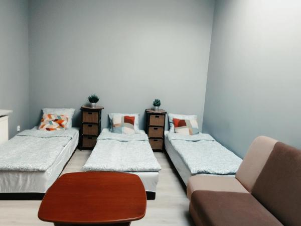 Tanie spanie przy Malcie - Zameldowanie bezobsługowe - : photo 3 de la chambre chambre familiale avec salle de bains commune