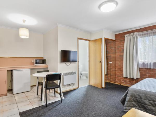 Martin Cash Motel : photo 3 de la chambre chambre exécutive lit queen-size