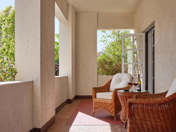 Hyatt Hotel Canberra - A Park Hyatt Hotel : photo 3 de la chambre chambre lit king-size héritage avec balcon