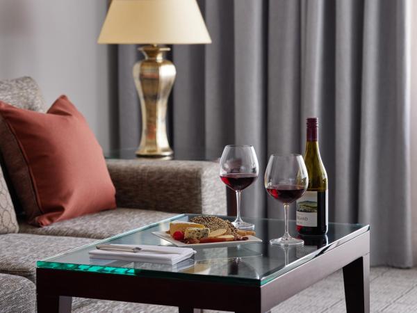 Hyatt Hotel Canberra - A Park Hyatt Hotel : photo 1 de la chambre chambre d'angle premium lit king-size 