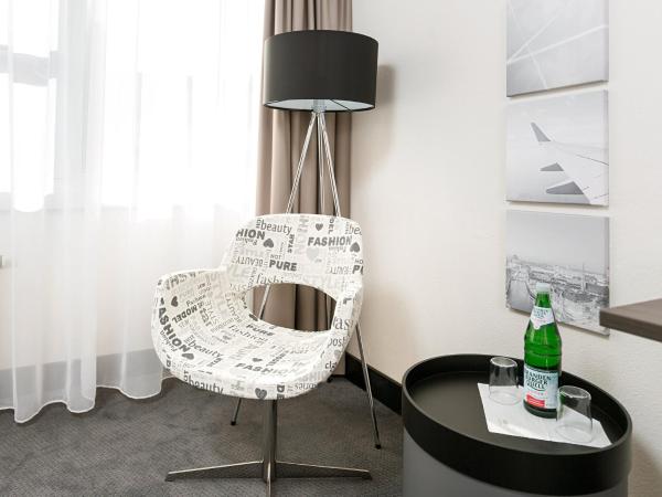 Victor's Residenz-Hotel Berlin Tegel : photo 5 de la chambre chambre double confort