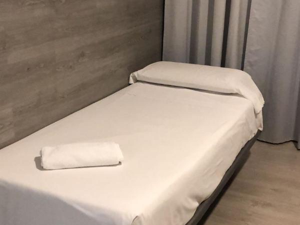 Hotel Gran Plaza : photo 7 de la chambre chambre double supérieure avec lit d'appoint