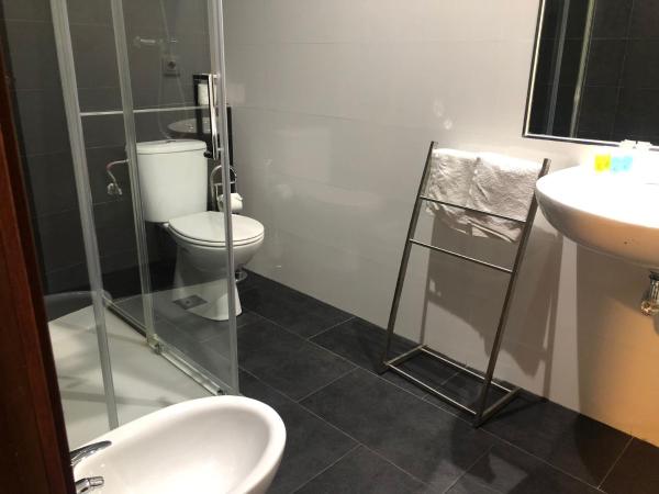 Hotel Gran Plaza : photo 6 de la chambre chambre double supérieure avec lit d'appoint