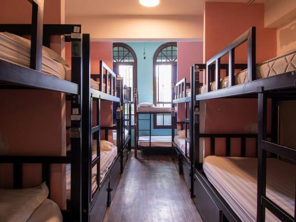 Travel Hub Guesthouse : photo 2 de la chambre lit simple dans dortoir mixte