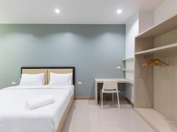 Green Hotel Phuket : photo 8 de la chambre chambre familiale adaptée aux personnes à mobilité réduite