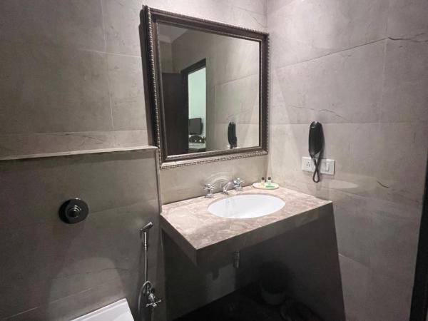 Ratnawali - A Vegetarian Heritage Hotel : photo 9 de la chambre chambre double exécutive