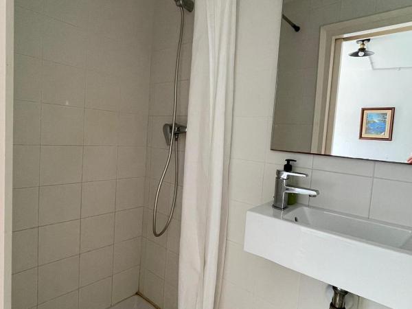 P&R hostals Maria Rosa : photo 10 de la chambre chambre double avec balcon