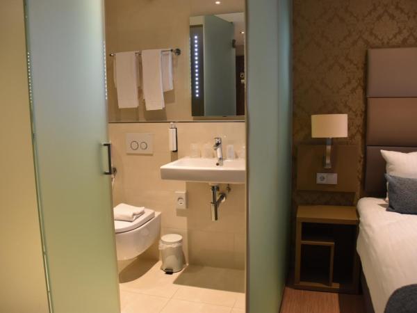 OZO Hotels Arena Amsterdam : photo 6 de la chambre chambre quadruple