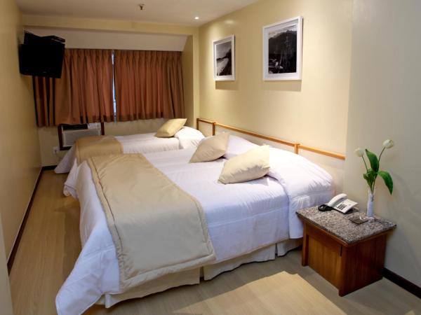 Mengo Palace Hotel : photo 1 de la chambre chambre triple standard