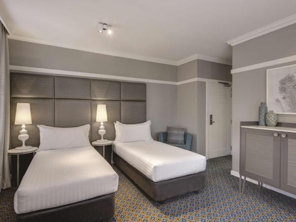 Hotel Kurrajong Canberra : photo 2 de la chambre chambre double ou lits jumeaux classique