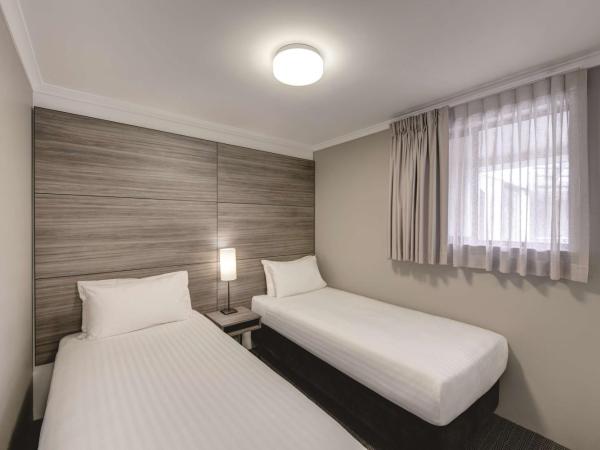 Adina Serviced Apartments Canberra James Court : photo 4 de la chambre appartement 2 chambres avec lit king-size