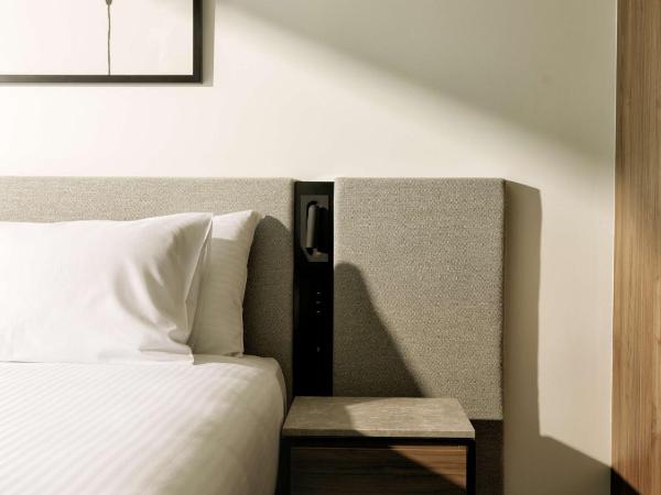 A by Adina Canberra : photo 3 de la chambre studio de luxe avec forfait destination a - incl. crédit pour le petit-déjeuner à la carte, graze box, crédit de 25 $ pour le mini-bar