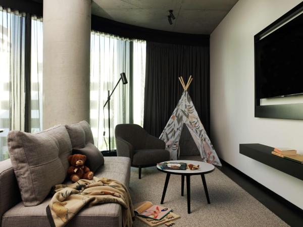 A by Adina Canberra : photo 10 de la chambre appartement 1 chambre avec forfait destination a - petit-déjeuner à la carte, collations, crédit de 25 $ au minibar inclus