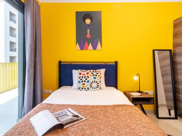 YouCo coliving Dubai : photo 5 de la chambre chambre simple avec salle de bains commune