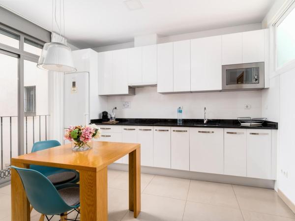 Suites Del Pintor : photo 10 de la chambre studio (2 adultes)