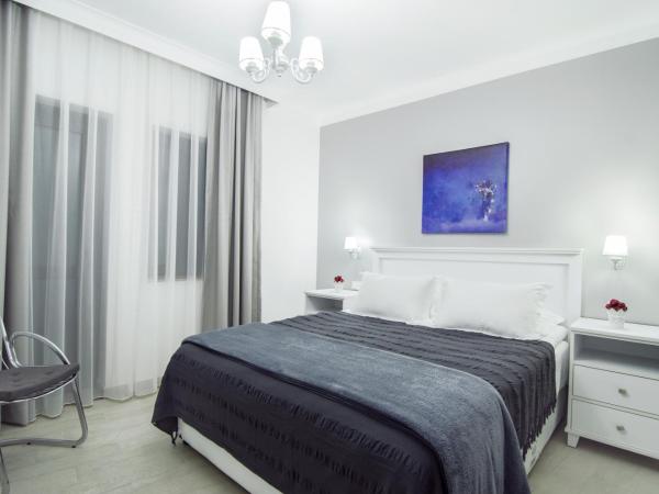 Rodina Suites Hotel : photo 6 de la chambre suite junior avec balcon
