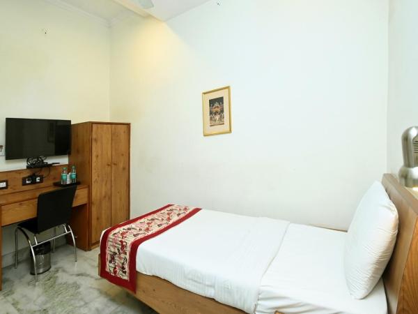 Hotel Yulia- Le Amour Inn : photo 2 de la chambre chambre simple standard