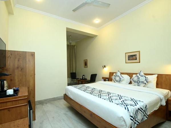 Hotel Yulia- Le Amour Inn : photo 1 de la chambre chambre double deluxe