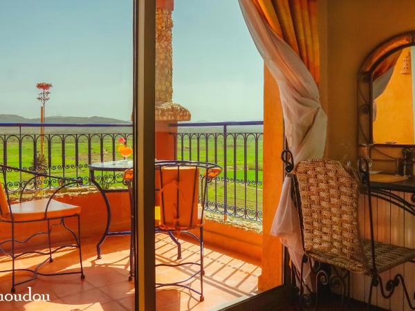 Dar Amoudou : photo 2 de la chambre chambre lits jumeaux avec balcon