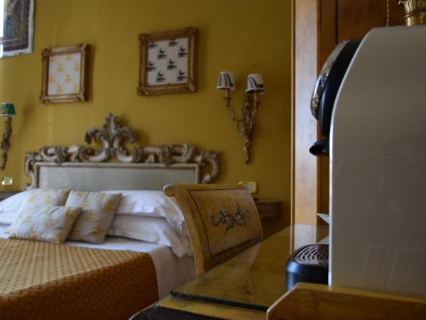 Residenza Vespucci : photo 5 de la chambre chambre double ou lits jumeaux de luxe avec balcon - vue sur rivière