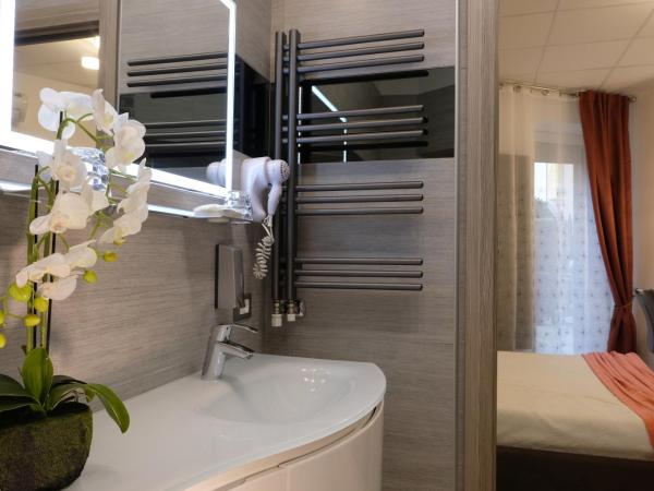 LeNotti Verona : photo 3 de la chambre chambre double avec salle de bains privative