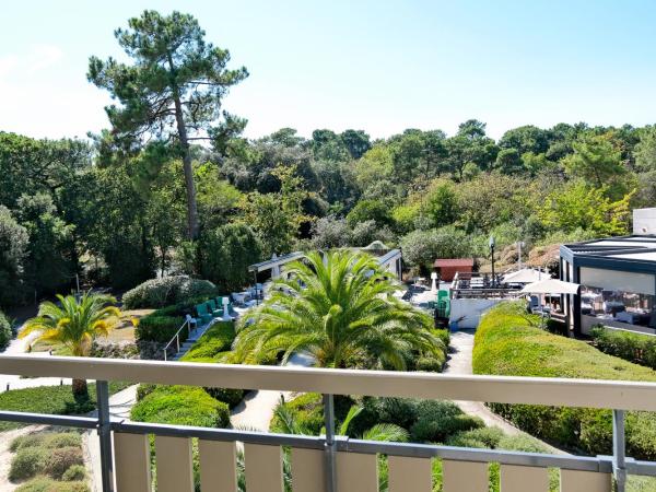 Thalazur Arcachon - Hôtel & Spa : photo 5 de la chambre chambre privilège avec accès au spa - vue sur piscine