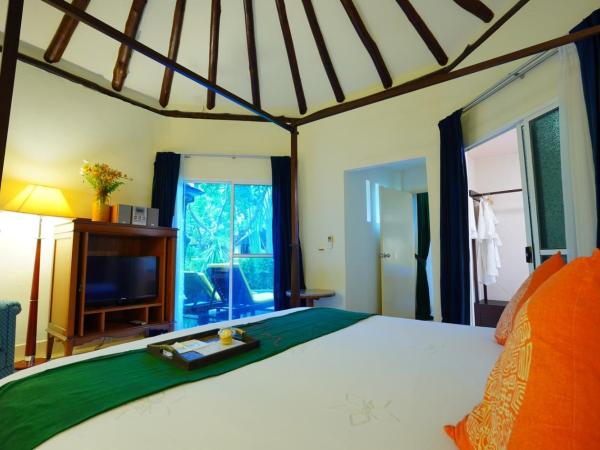 Supatra Hua Hin Resort : photo 5 de la chambre villa supérieure avec piscine