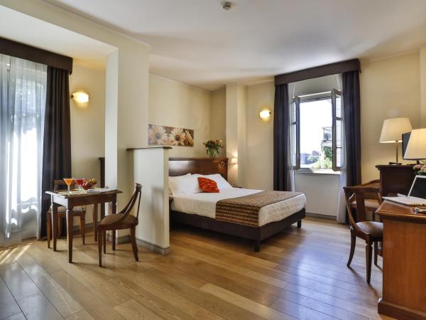 Hotel & Residence Torino Centro - Stazione Porta Susa : photo 2 de la chambre chambre double ou lits jumeaux