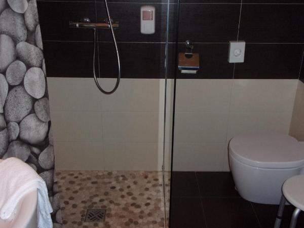 Atoll Hotel restaurant : photo 4 de la chambre appartement