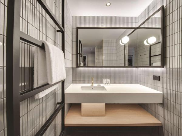 Vibe Hotel Sydney Darling Harbour : photo 2 de la chambre chambre double ou lits jumeaux