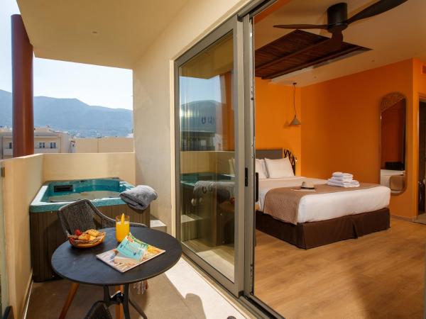 Palmera Beach Hotel & Spa - Adults Only : photo 3 de la chambre suite bien-Être avec jacuzzi