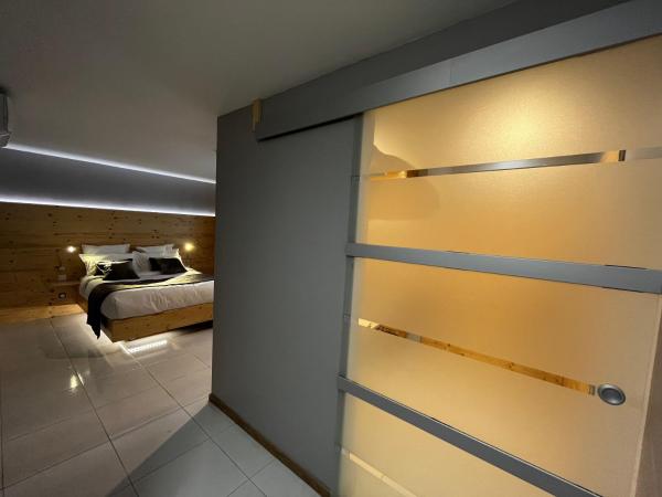 9WAGRAM Hotel Boutique : photo 10 de la chambre chambre double casablanca - accessible aux personnes a mobilité réduite