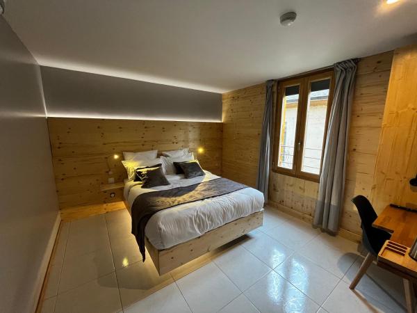 9WAGRAM Hotel Boutique : photo 8 de la chambre chambre double casablanca - accessible aux personnes a mobilité réduite