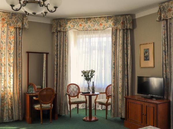 Union Hotel Prague : photo 10 de la chambre chambre double deluxe avec baignoire