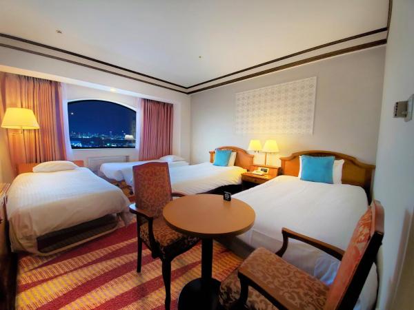 Hotel Plaza Kobe : photo 2 de la chambre standard twin room with extra bed (4 adults) - non-smoking