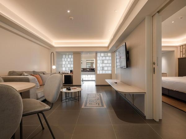 YANH Ratchawat Hotel : photo 5 de la chambre suite