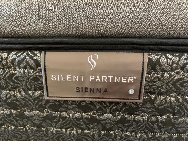 755 Regal Court Motel : photo 6 de la chambre appartement 1 chambre