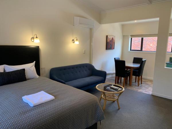 755 Regal Court Motel : photo 3 de la chambre appartement 1 chambre