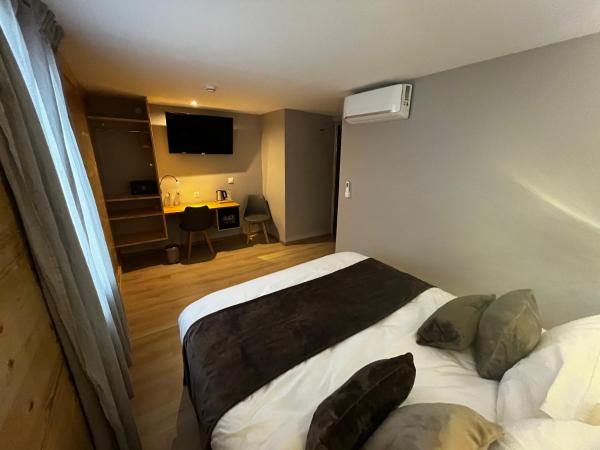 9WAGRAM Hotel Boutique : photo 7 de la chambre chambre lit queen-size liffré