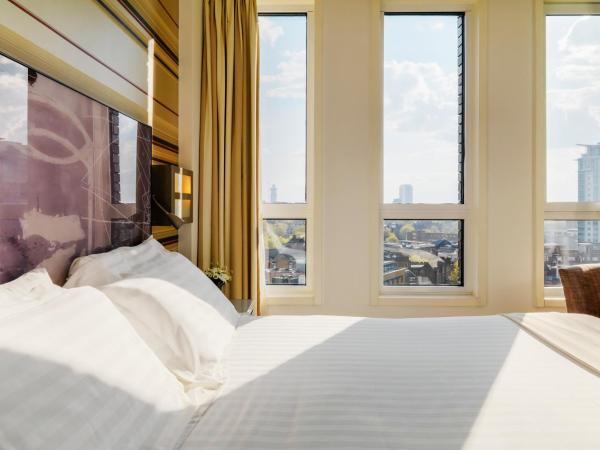 H10 London Waterloo : photo 1 de la chambre chambre double – vue sur ville