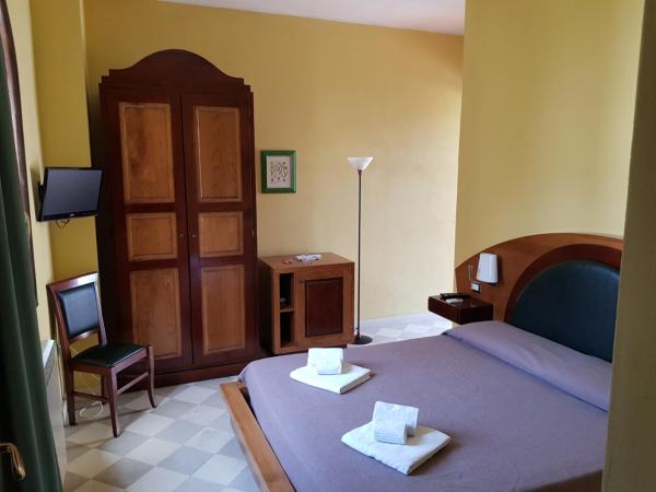 B&B Residenza Pizziniaco : photo 1 de la chambre chambre double