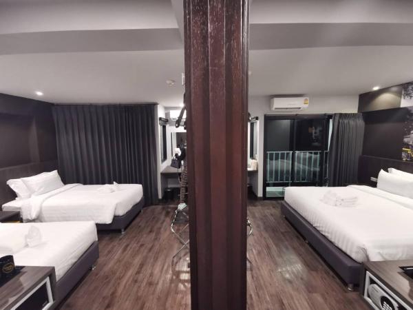 Sleep Mai Thapae Chiang Mai Old City Lifestyle Hotel - SHA Plus : photo 1 de la chambre connecting mai? with balcony