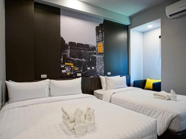 Sleep Mai Thapae Chiang Mai Old City Lifestyle Hotel - SHA Plus : photo 1 de la chambre chambre triple