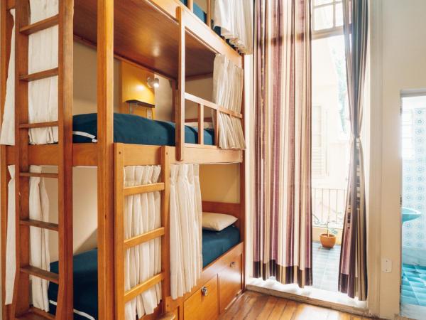 Discovery Hostel : photo 2 de la chambre lit dans dortoir mixte de 6 lits