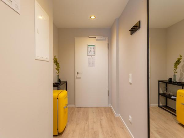 limehome Düsseldorf Stresemannstraße - Digital Access : photo 6 de la chambre chambre lit queen-size