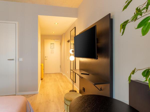 limehome Düsseldorf Stresemannstraße - Digital Access : photo 8 de la chambre chambre lit queen-size